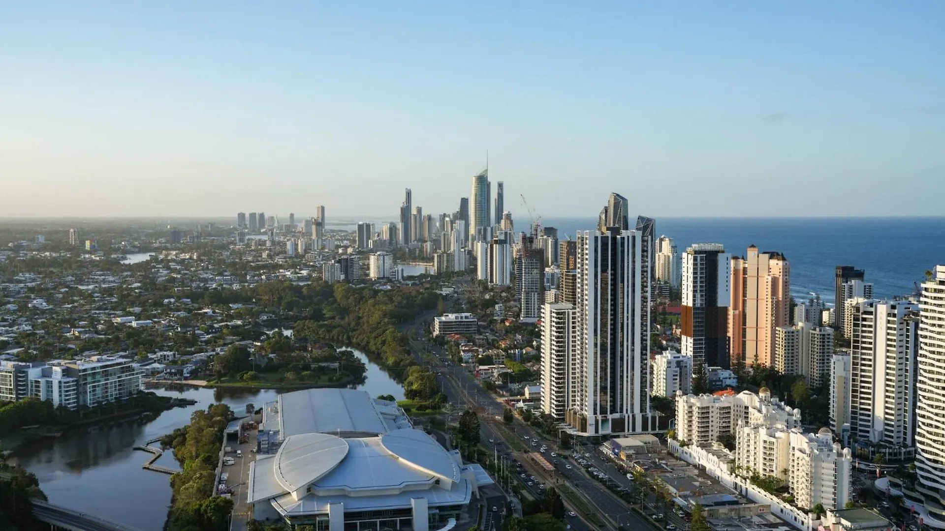 Star Above, Ocean Beyond - Lv 43 Luxury Apartment With Panoramic View On The Star Casino Broadbeach Gold Coast Austrália
